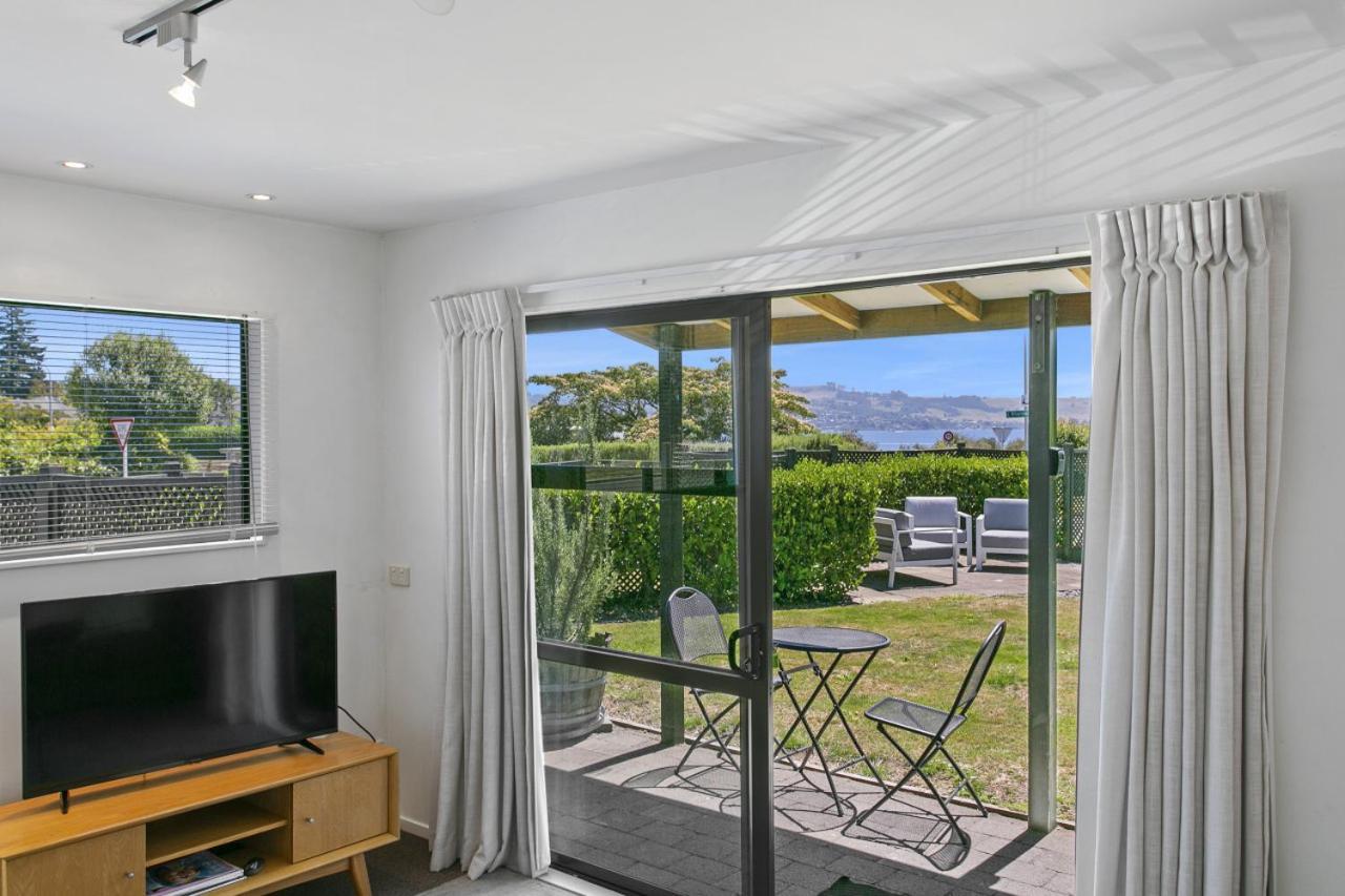 You Little Beauty - Wharewaka Beach Magic Taupo Exterior photo