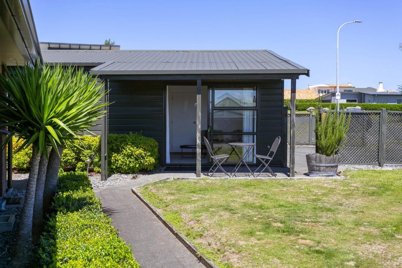 You Little Beauty - Wharewaka Beach Magic Taupo Exterior photo