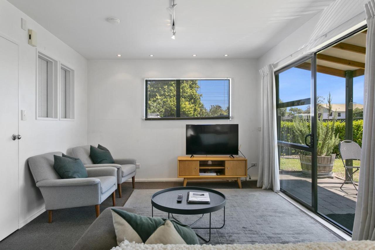 You Little Beauty - Wharewaka Beach Magic Taupo Exterior photo