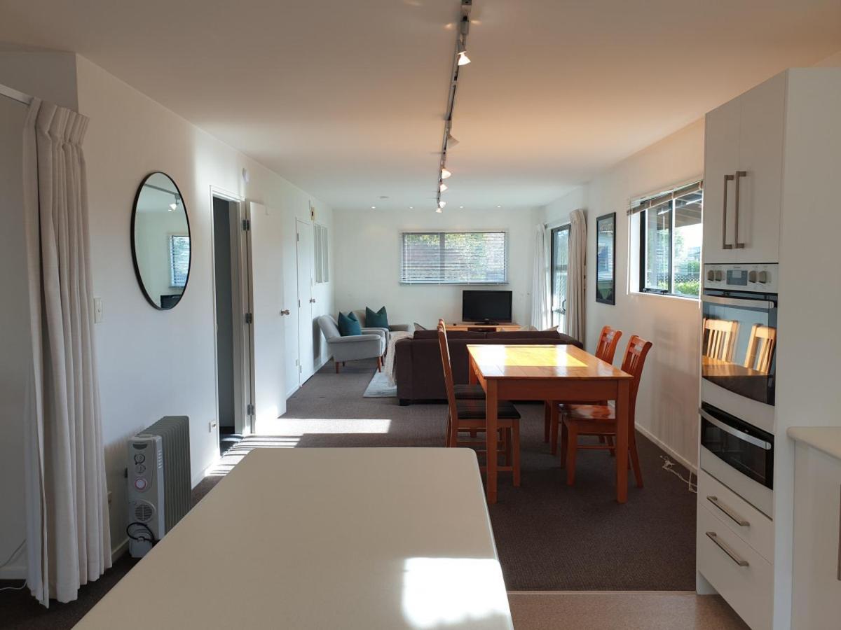 You Little Beauty - Wharewaka Beach Magic Taupo Exterior photo